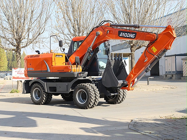 宝鼎BD150轮式挖掘机