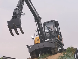 宝鼎120WD抓木机，山地作业的爬坡王者