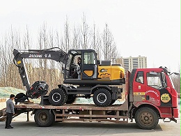 高效钢材处理的利器——宝鼎BD120WD轮式梅花抓抓木机