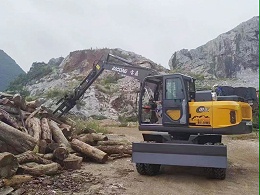 宝鼎120抓木机，轻松应对50厘米粗大木头