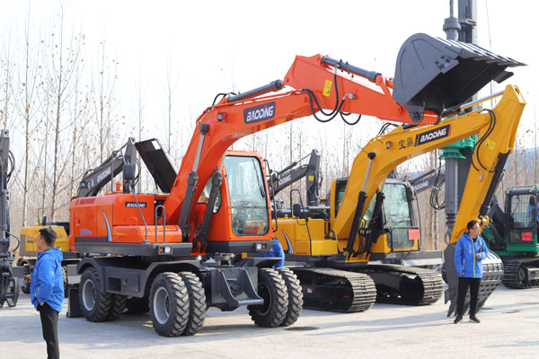 2020款轮胎挖掘机150车型