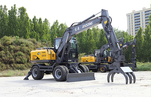 宝鼎BD125S抓木机