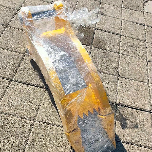 宝鼎轮式挖掘机挖树根器