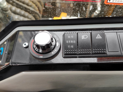 95轮式挖掘机 95轮式挖掘机