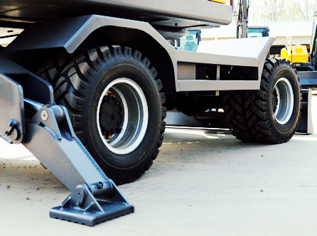 宝鼎95抓木机可选装轮减车桥