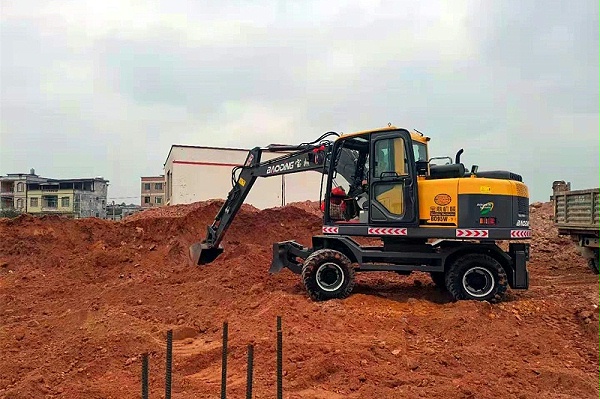 宝鼎95轮式挖掘机型号施工 