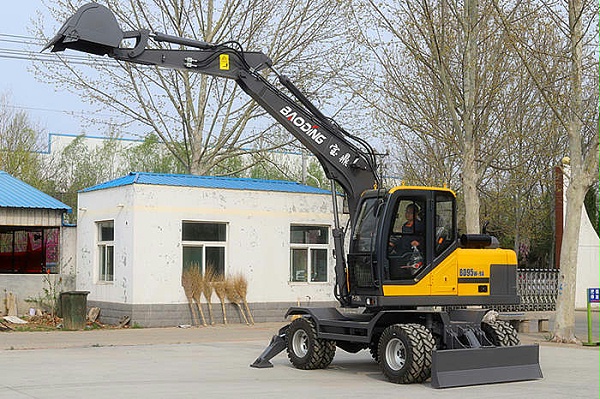 宝鼎轮式挖掘机95型号