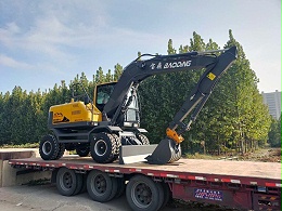 宝鼎BD105型号轮式挖掘机