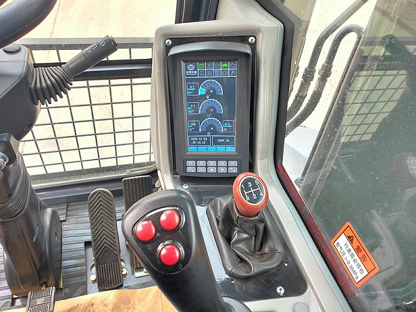 105轮式挖掘机型号