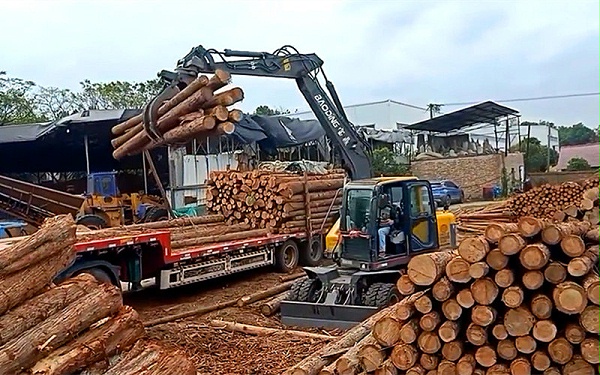 BD95W-9H轮式抓木机