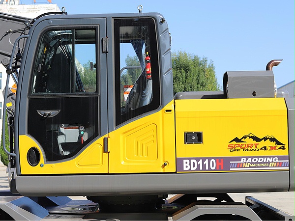 宝鼎110H抓木机外观1