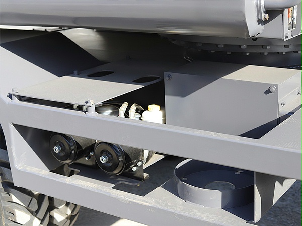 宝鼎125p抓木机碟刹桥